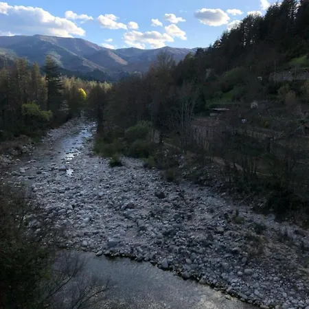 Le 5Eme Bar Gite Jaujac